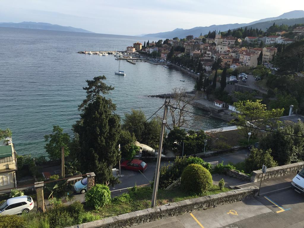 Villa Dinka Vip Apartmani Opatija Exterior photo